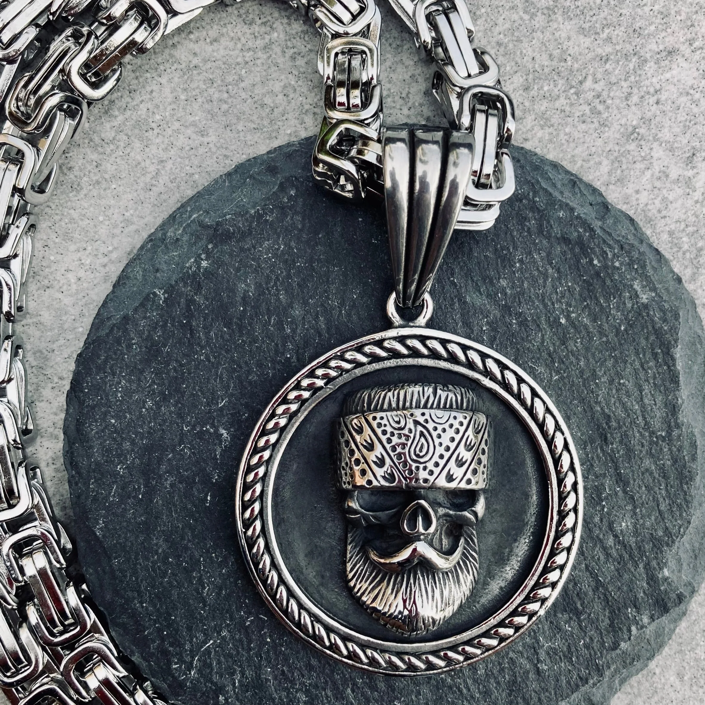 Old School Round Pendant - Necklace (769) - Image 3