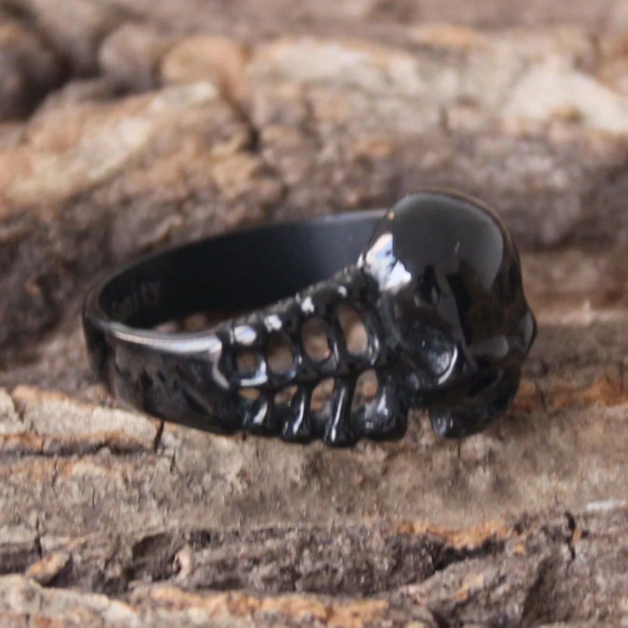 Skull Ring W/ Bones - Black - R65 - Image 5